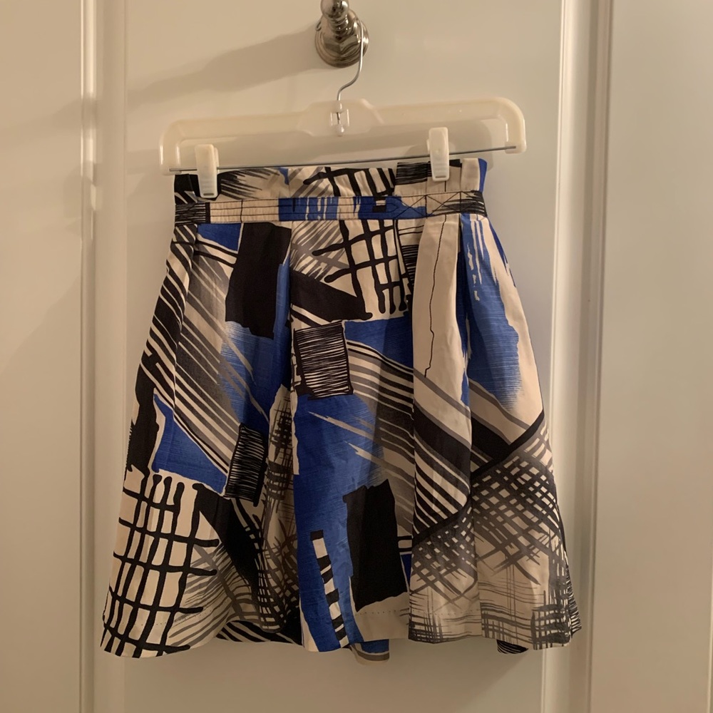 Graphic skirt